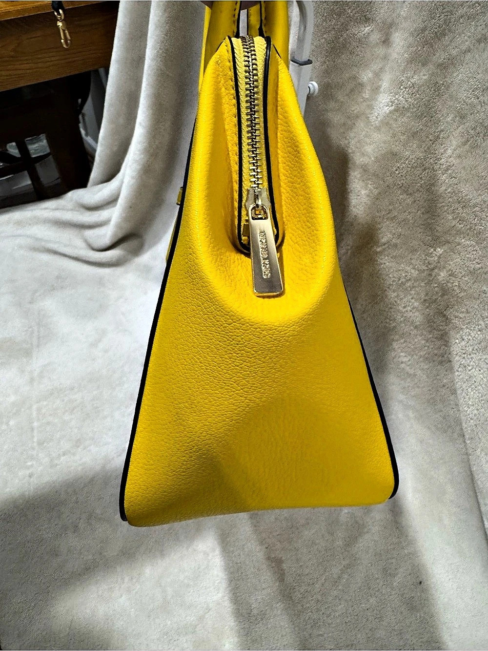 Michael Kors Ciera Medium Saffiano Leather Satchel Yellow - Picture 4 of 8